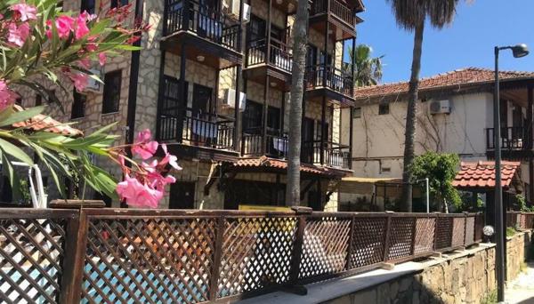 Adali Hotel