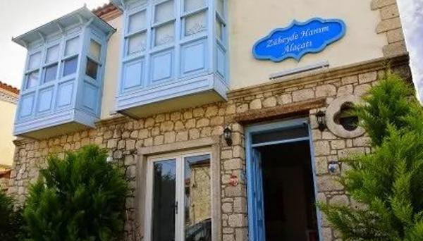 Zübeyde Hanım Alaçatı Otel