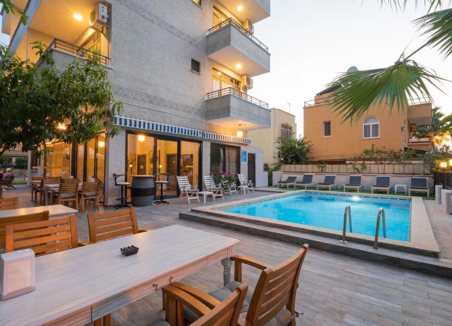 Ada Boutique Hotel