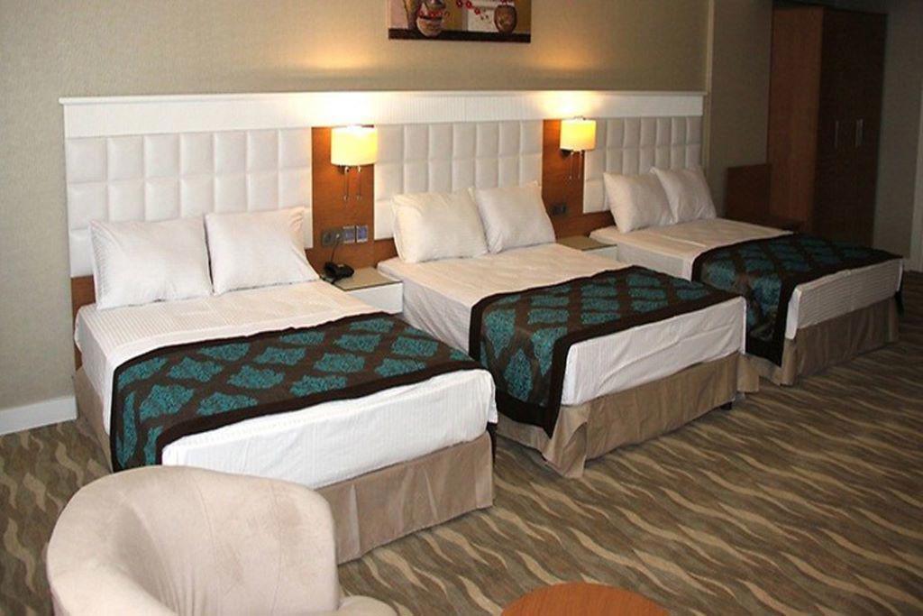 Grand Aras Hotel