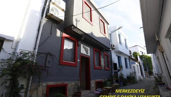 Delos Otel