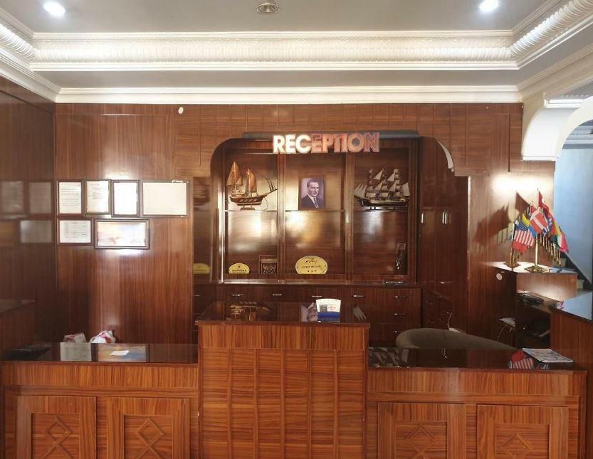 Golden Hill Hotel