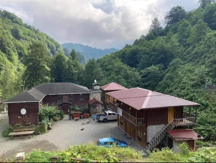 Rasot Dag Evi