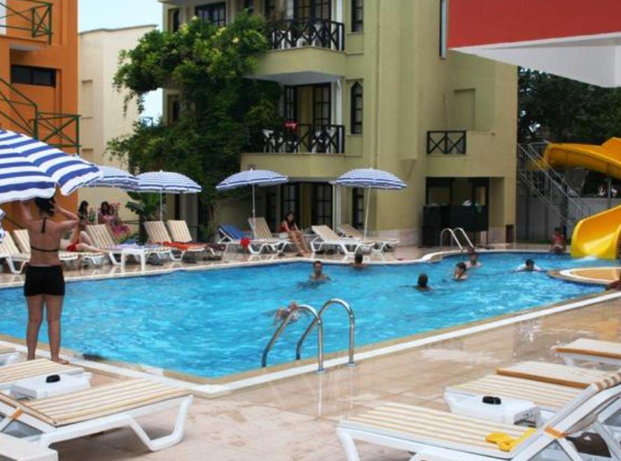 Club Cemar Beach