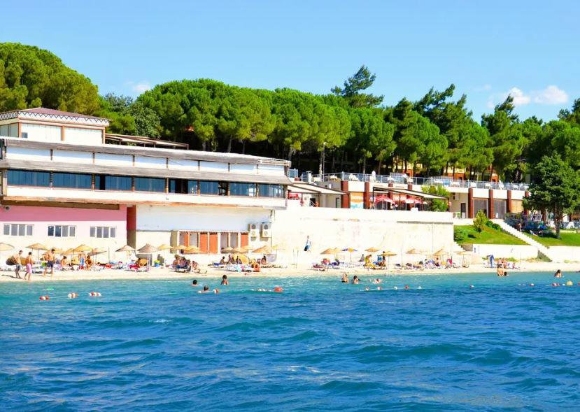 Dardanos Yerleşkesi Resort Otel