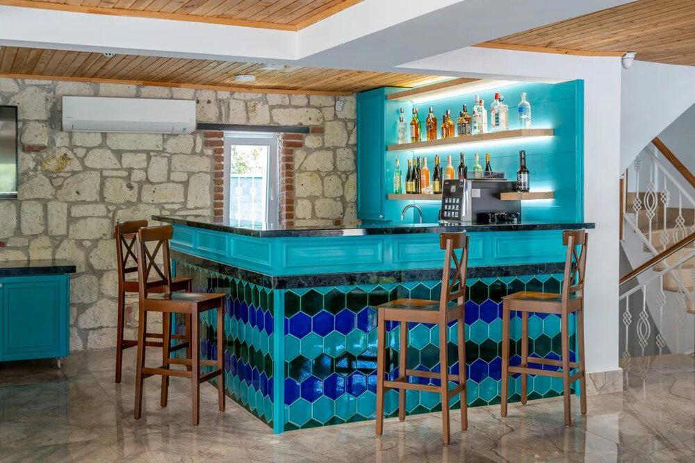 Dam Hotel Lara