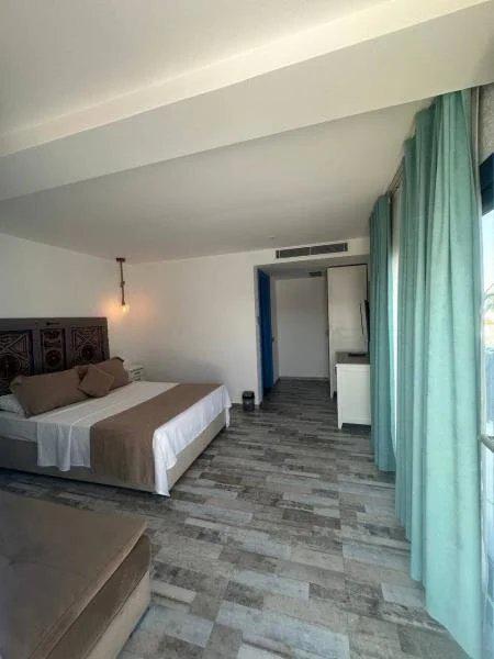 Mausolos Beach Hotel