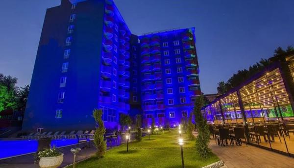 Grand Alisa Hotel