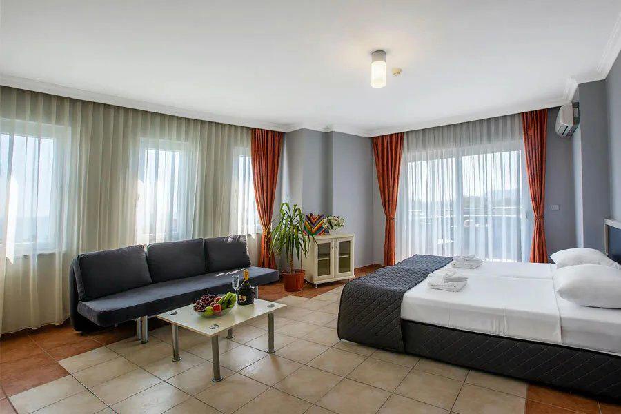 Grand Alisa Hotel