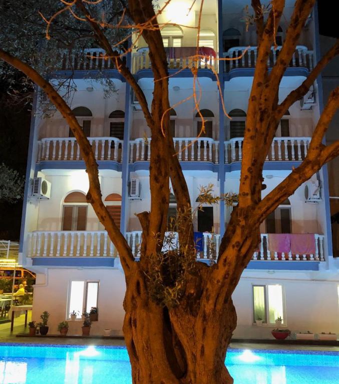 Cunda Selina Otel