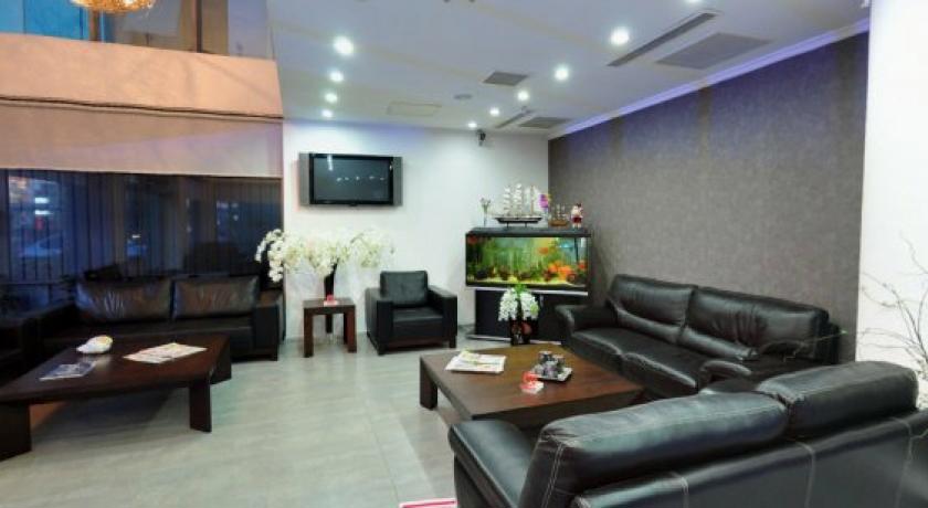 Trio Hotel Airport