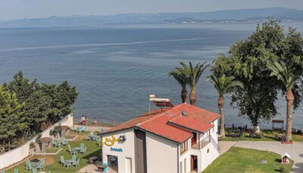 Kaju Beach Hotel