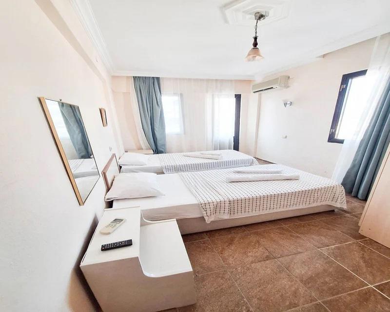 Golden Beach Hotel