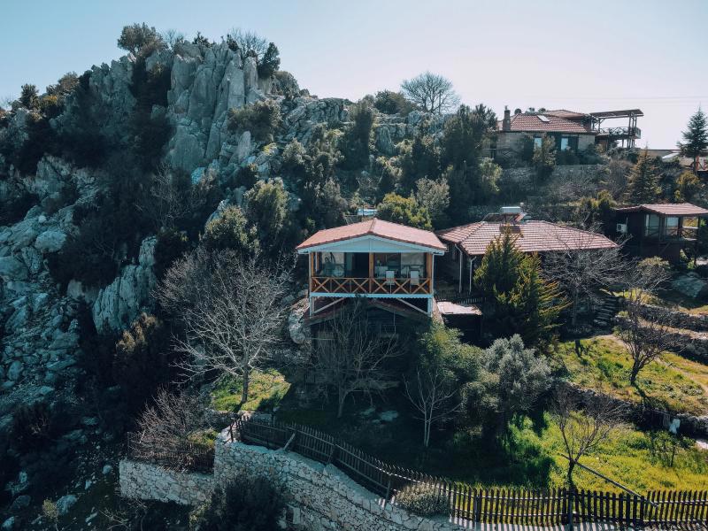 Yediburunlar Lighthouse Hotel