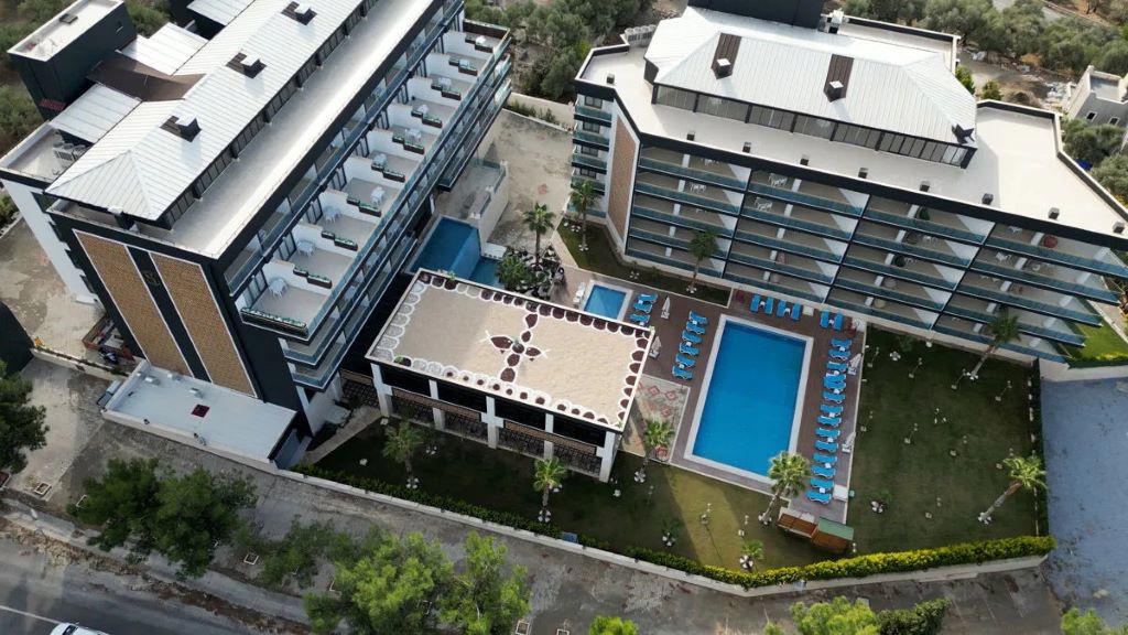 Si Deluxe Hotel