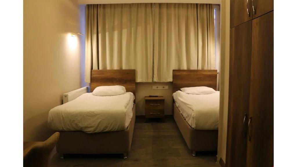 Center Room Hotel