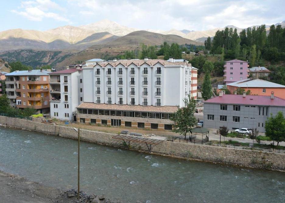Mirava River Suites Hotel