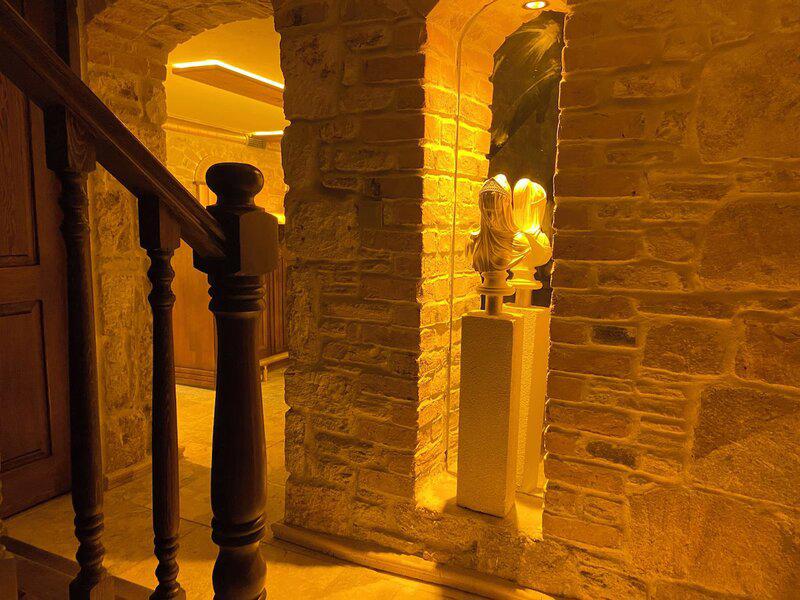 Yeni Foça Dionysos 1789 (+12 Adults Only)
