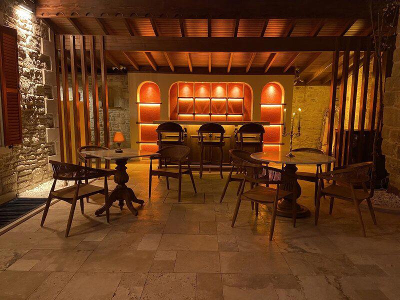 Yeni Foça Dionysos 1789 (+12 Adults Only)