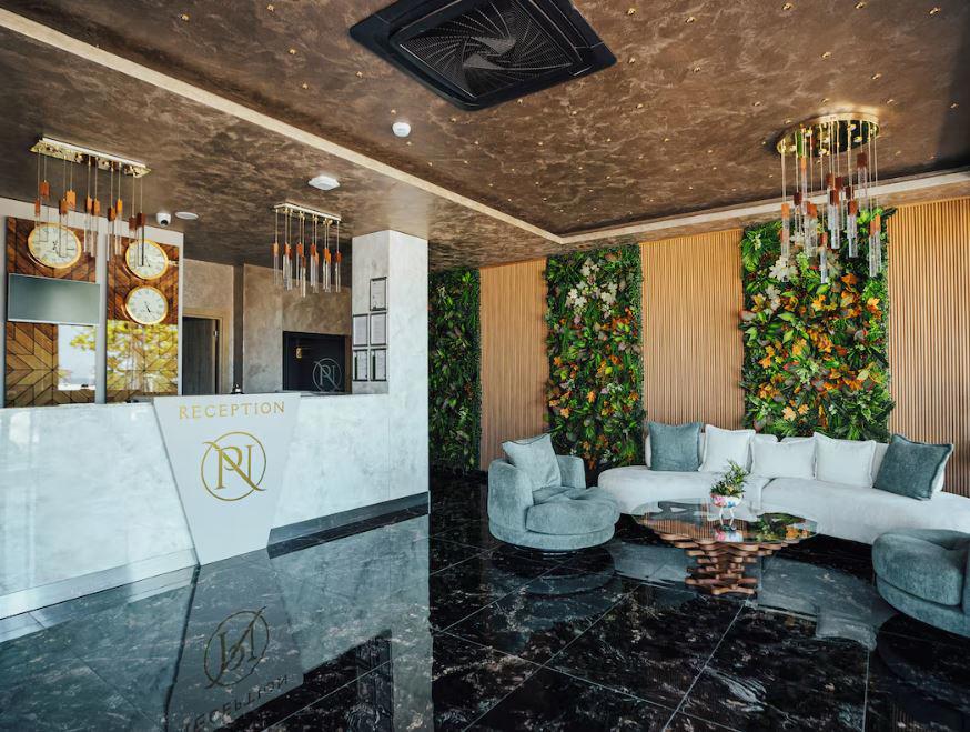 Pera North Hotel Lounge & Restaurant