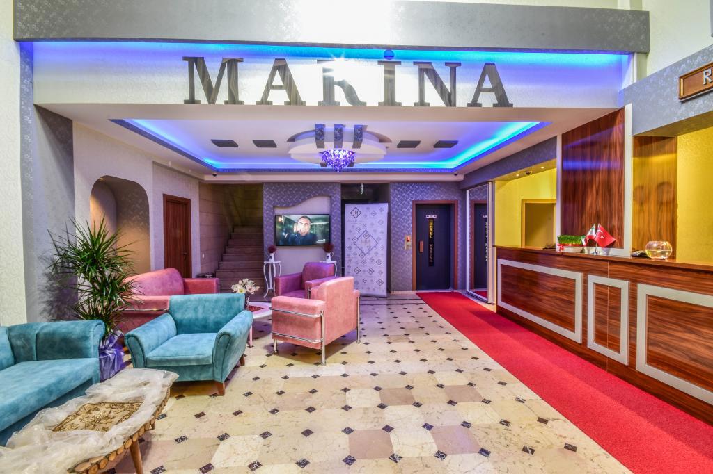 Marina Hotel