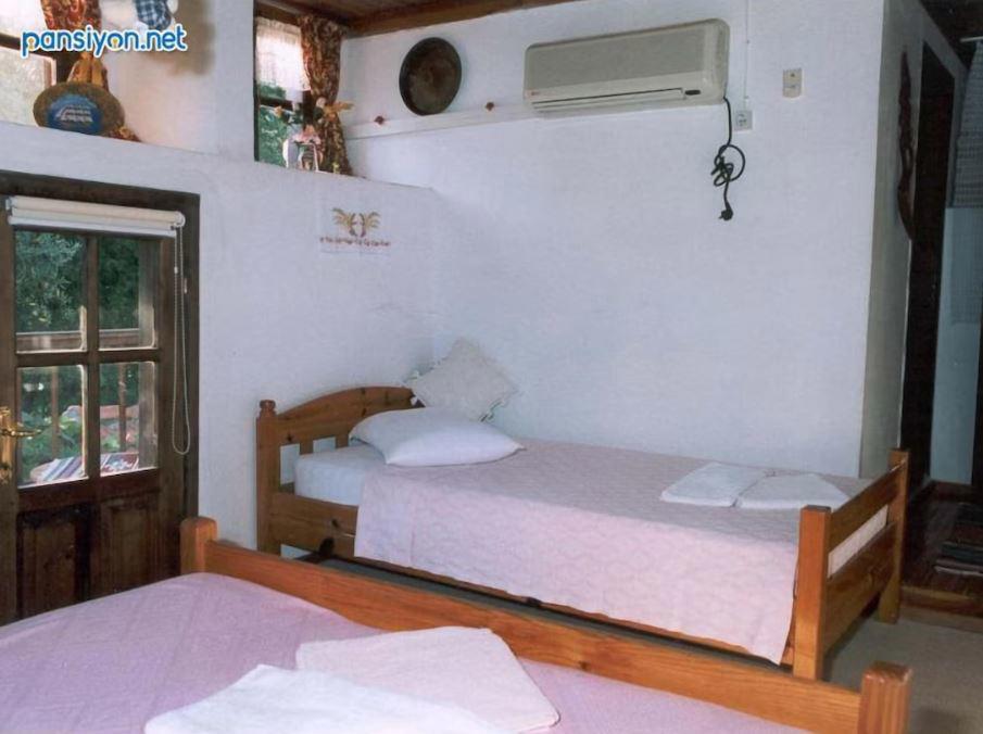 The Hotel Cafe Bistro