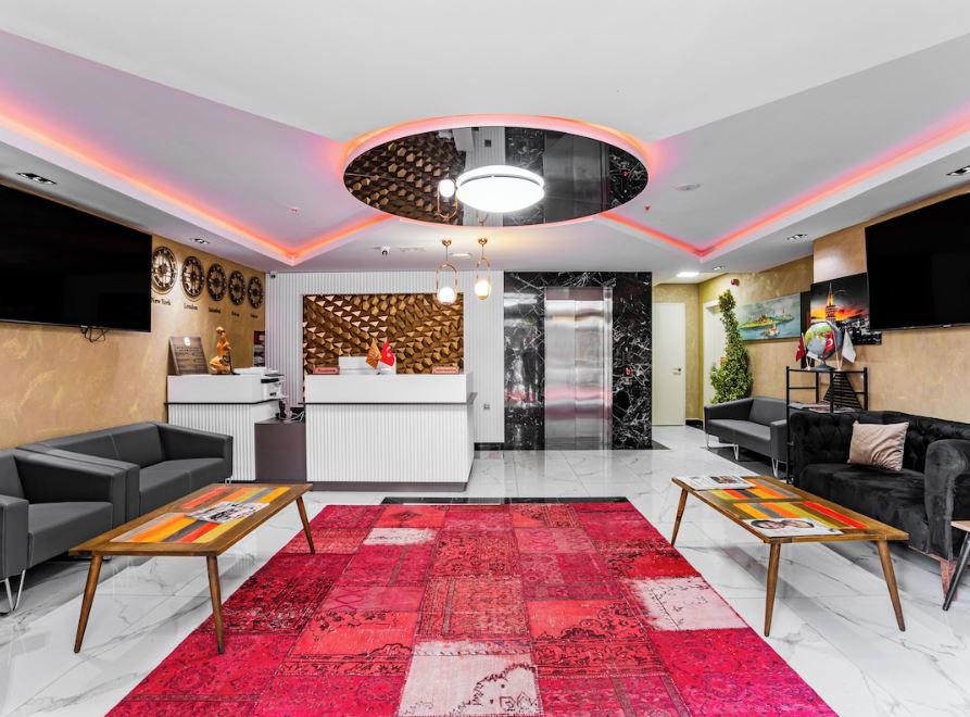 Mays Royal Hotel