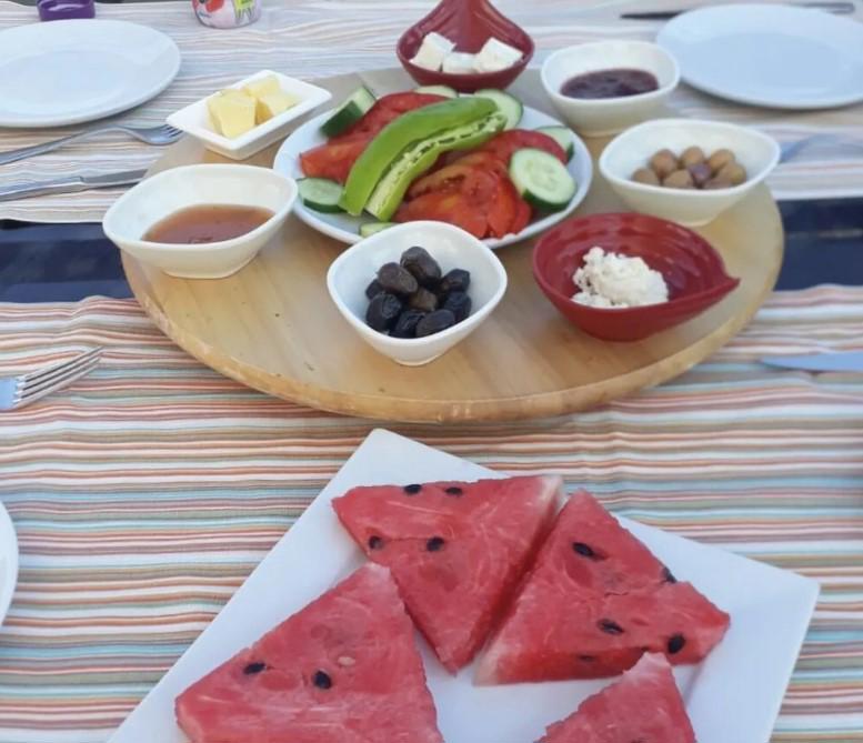 Hotel Rosy Suites