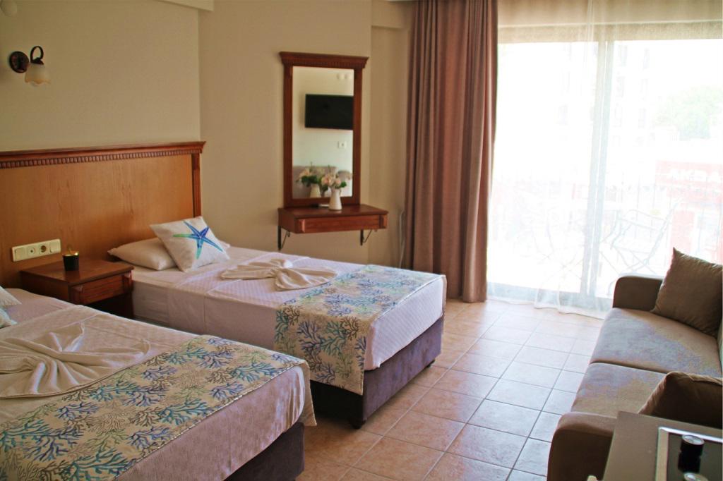 Hotel Rosy Suites