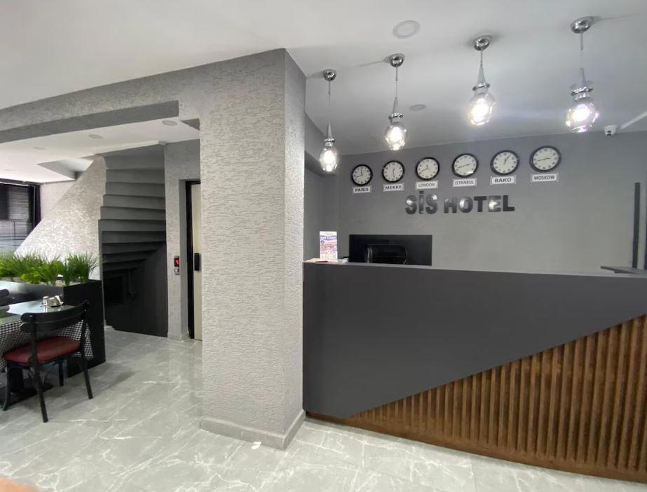 Sis Hotel