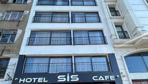 Sis Hotel