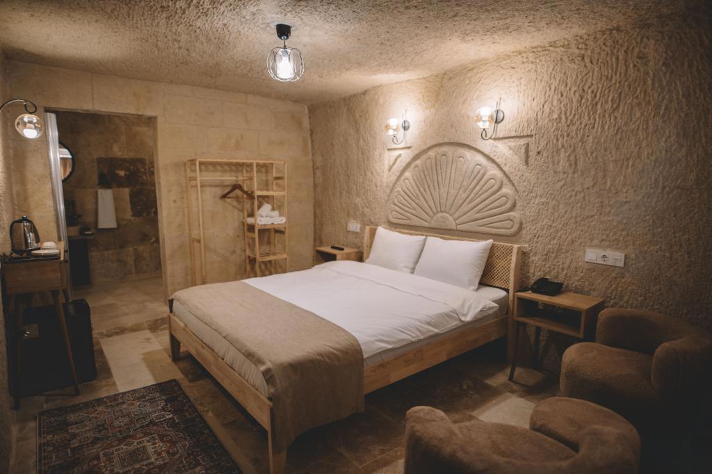 Daphne Cave Hotel