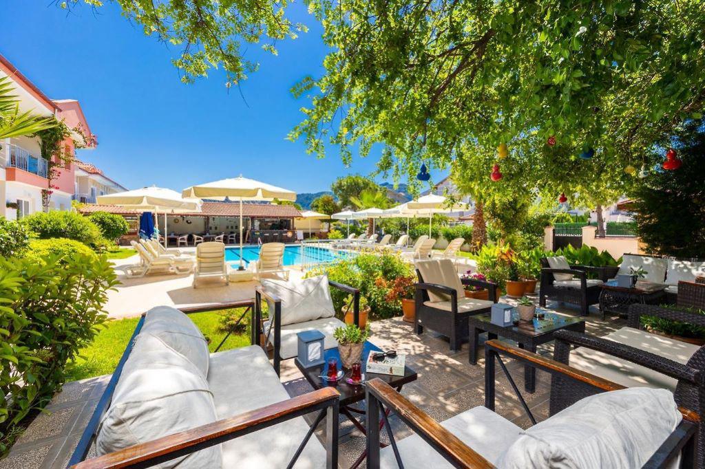 Safak Oasis Hotel