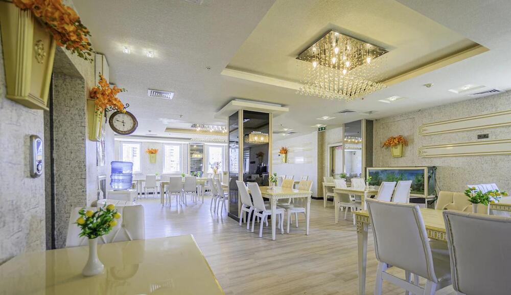 Real House Hotel