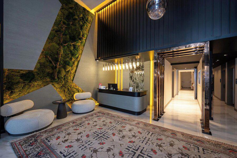 Vess Hotel & Spa