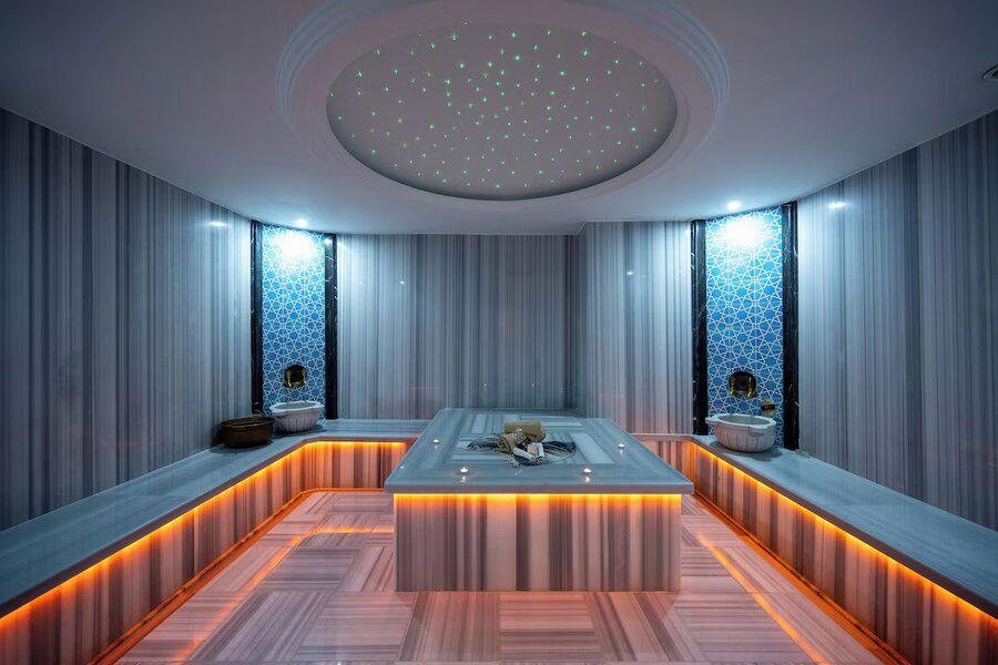 Vess Hotel & Spa