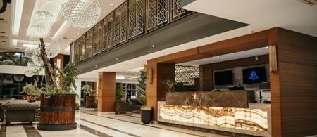 Grand Vaves Hotel