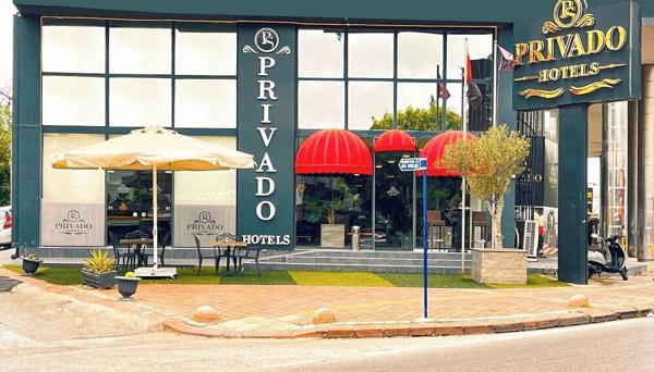 Privado Hotels