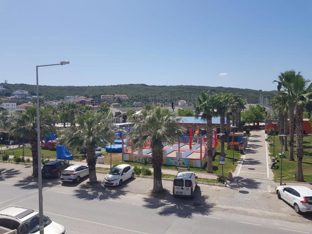 Renos Otel Cafe Sığacık