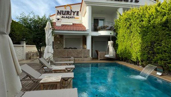Nuriye Alaçatı Butik Otel