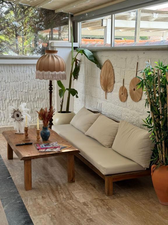 Nuriye Alaçatı Butik Otel