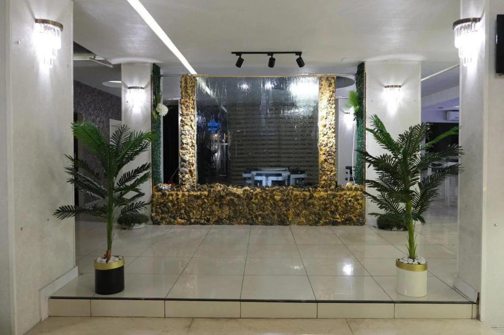 Grand Diamond Hotel