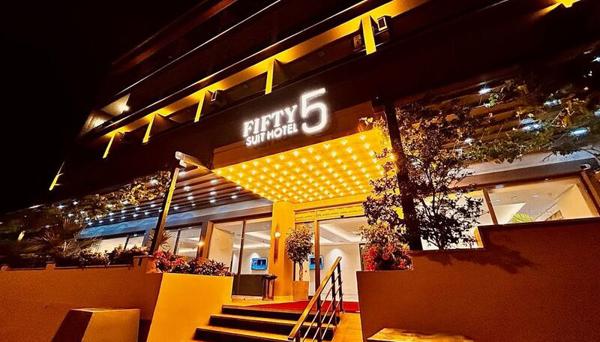 Fifty5 Suite Hotel