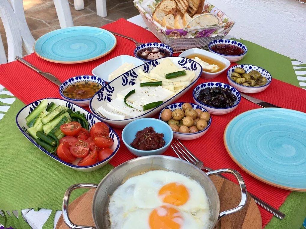 Pürhayal Pansiyon Çeşme