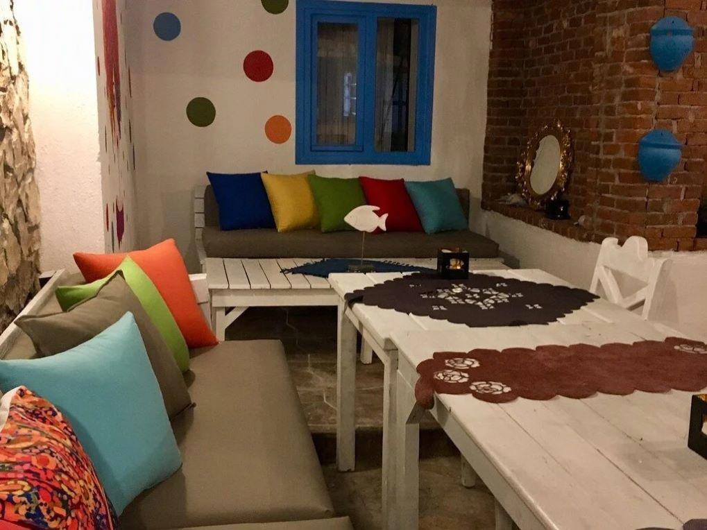 Pürhayal Pansiyon Çeşme