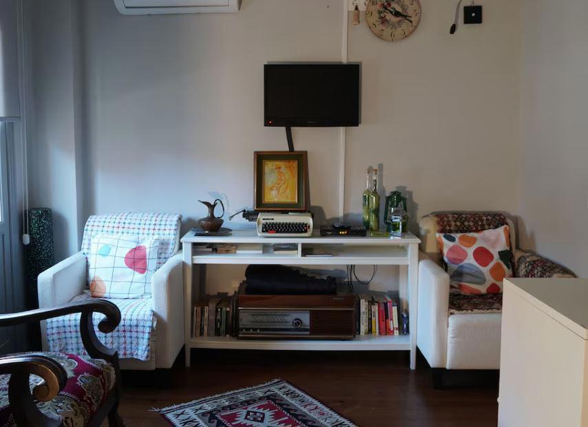 Tilas House No:8
