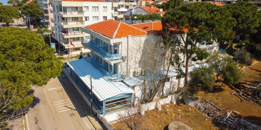 Ayvalik Mavi Çam Otel