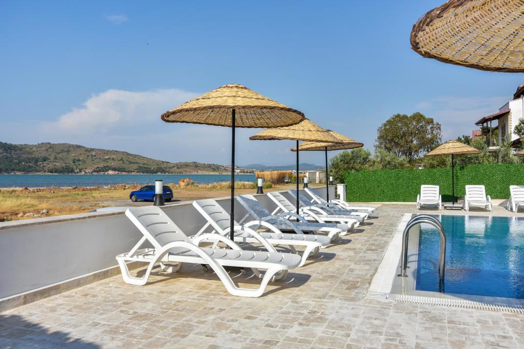 Beyaz Konak Otel Ayvalık