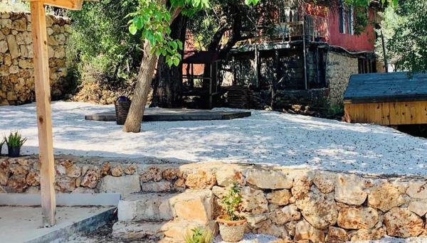 Bademlique Stone Rooms