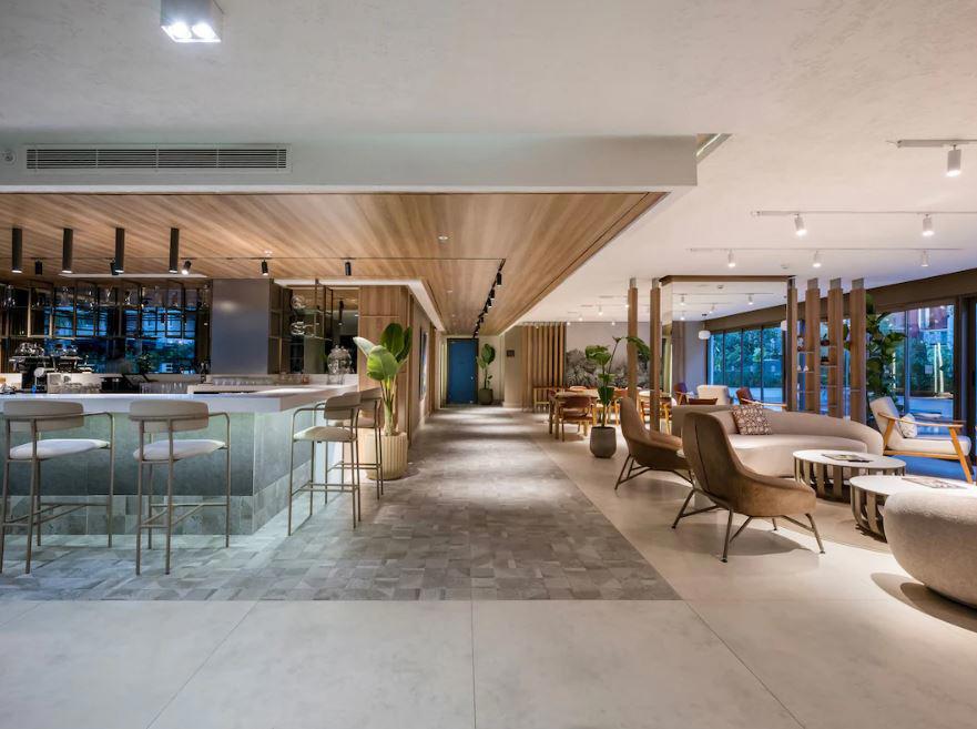 Lei Hotel